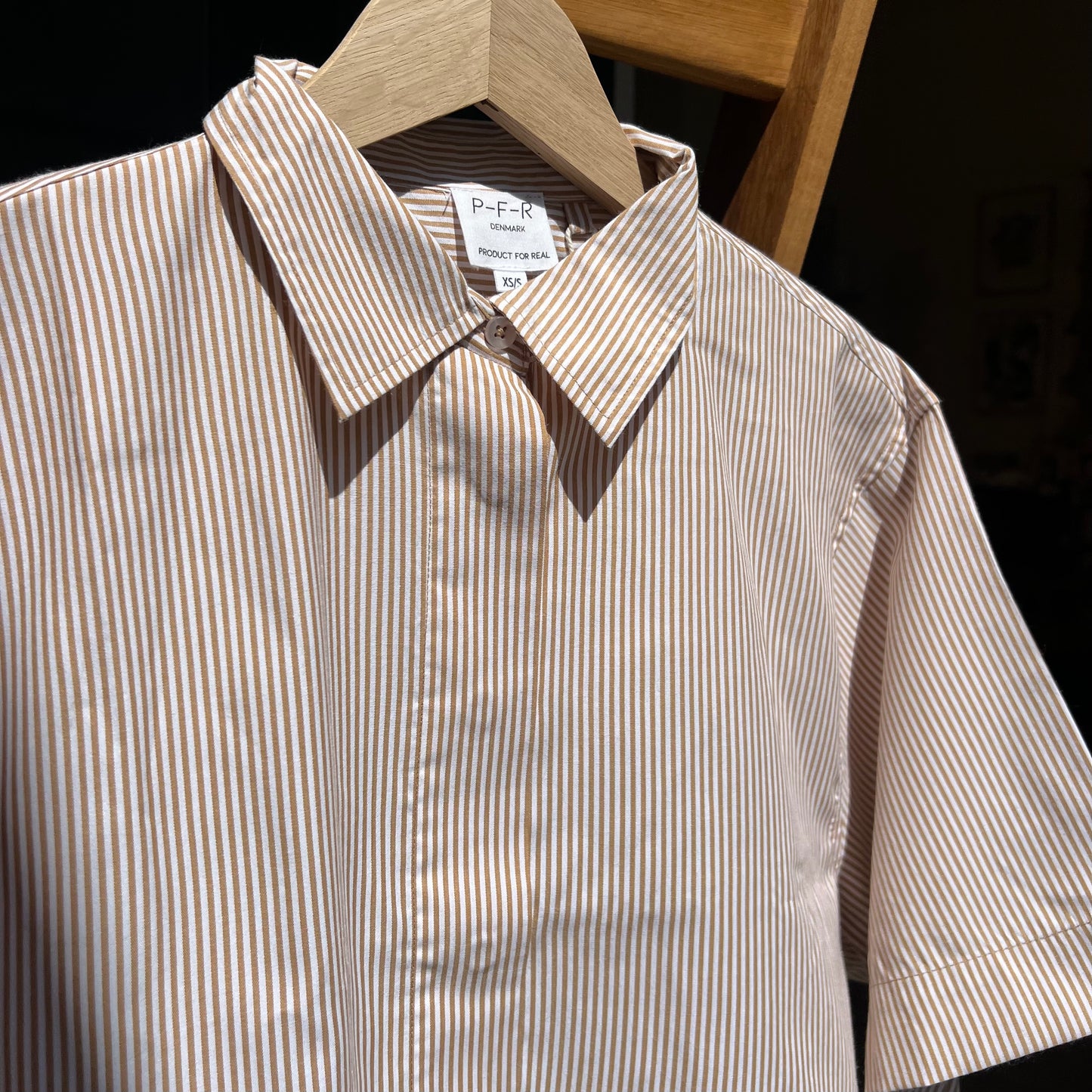 SS Shirt, Beige/White - Product For Real