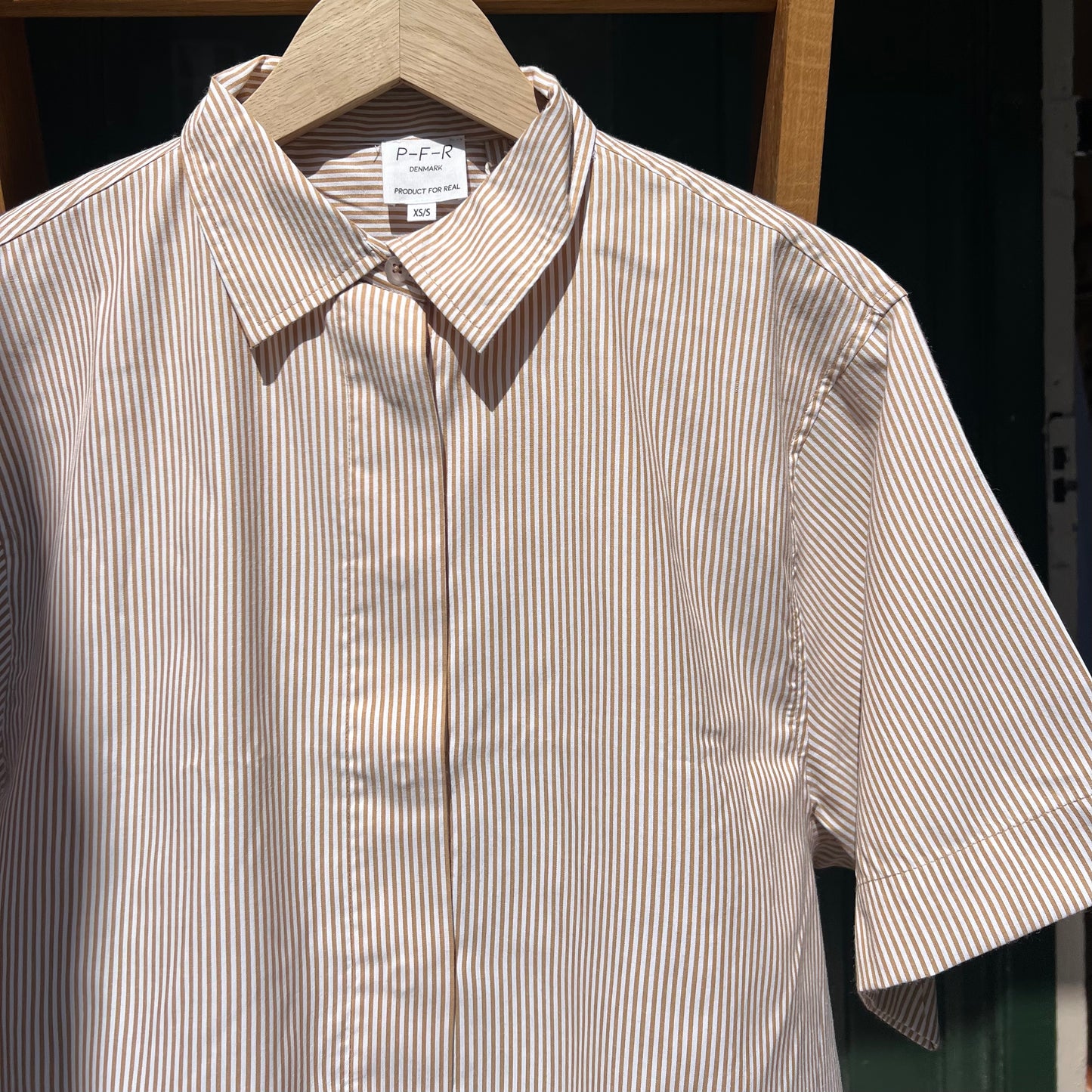SS Shirt, Beige/White - Product For Real