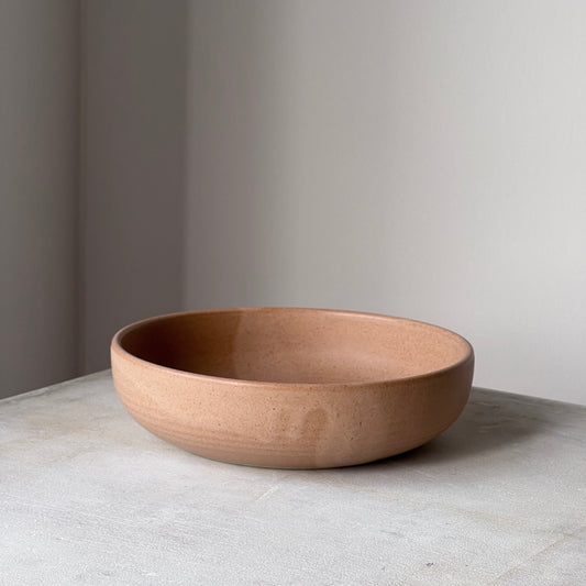 Oktober Skål Stor, Latte - Julie Damhus Studio