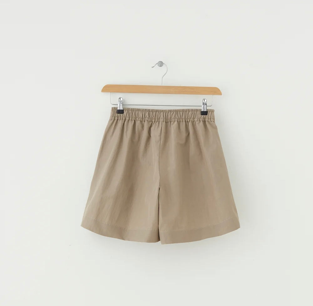 Luna shorts, Sand - Fabulous Agenda