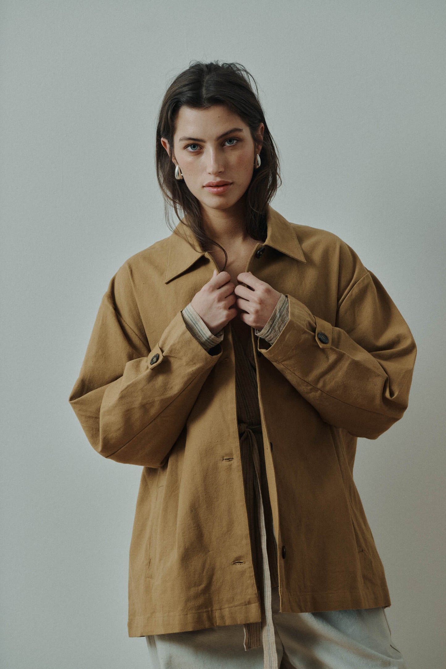 Vera short jacket – Dull gold