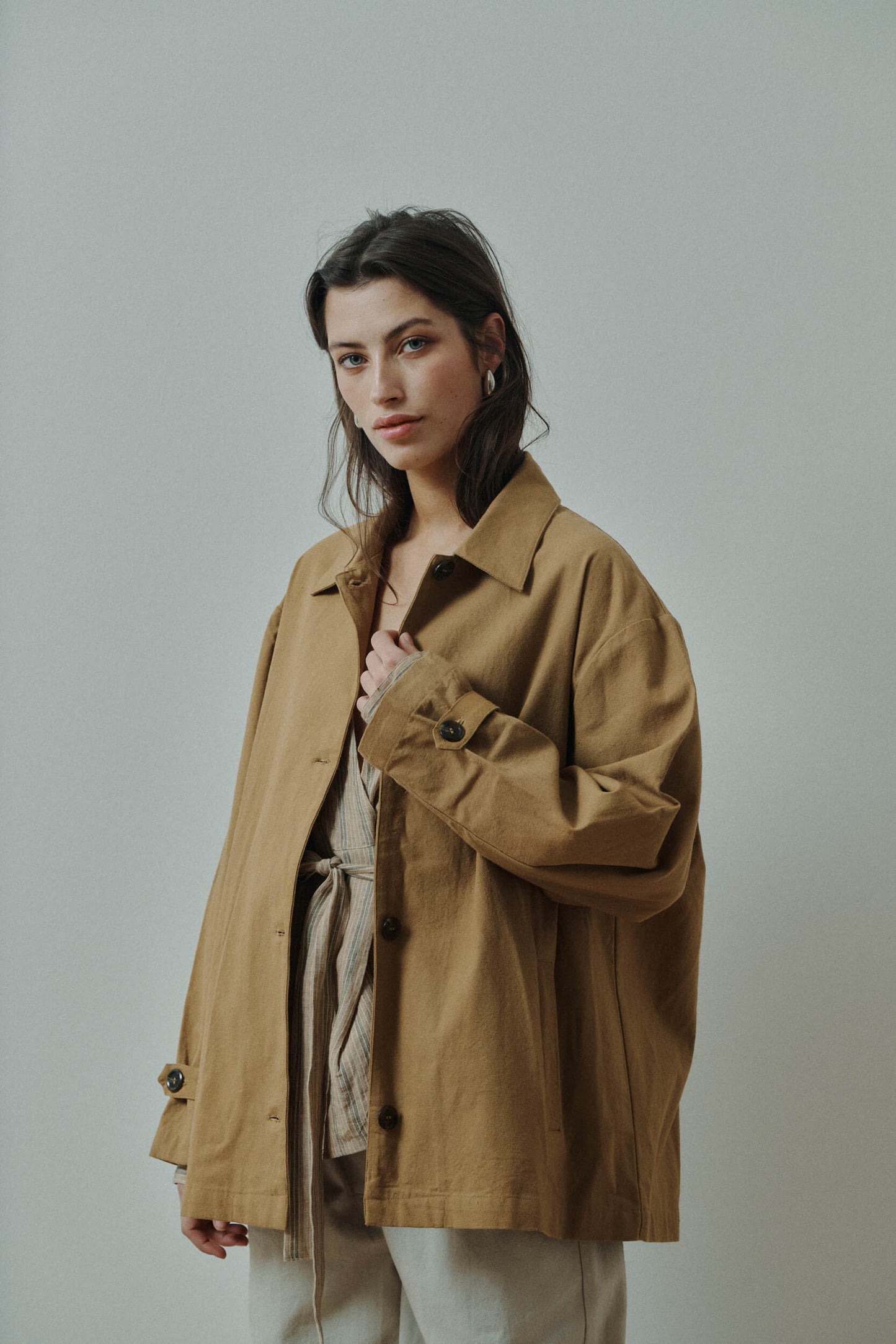 Vera short jacket – Dull gold