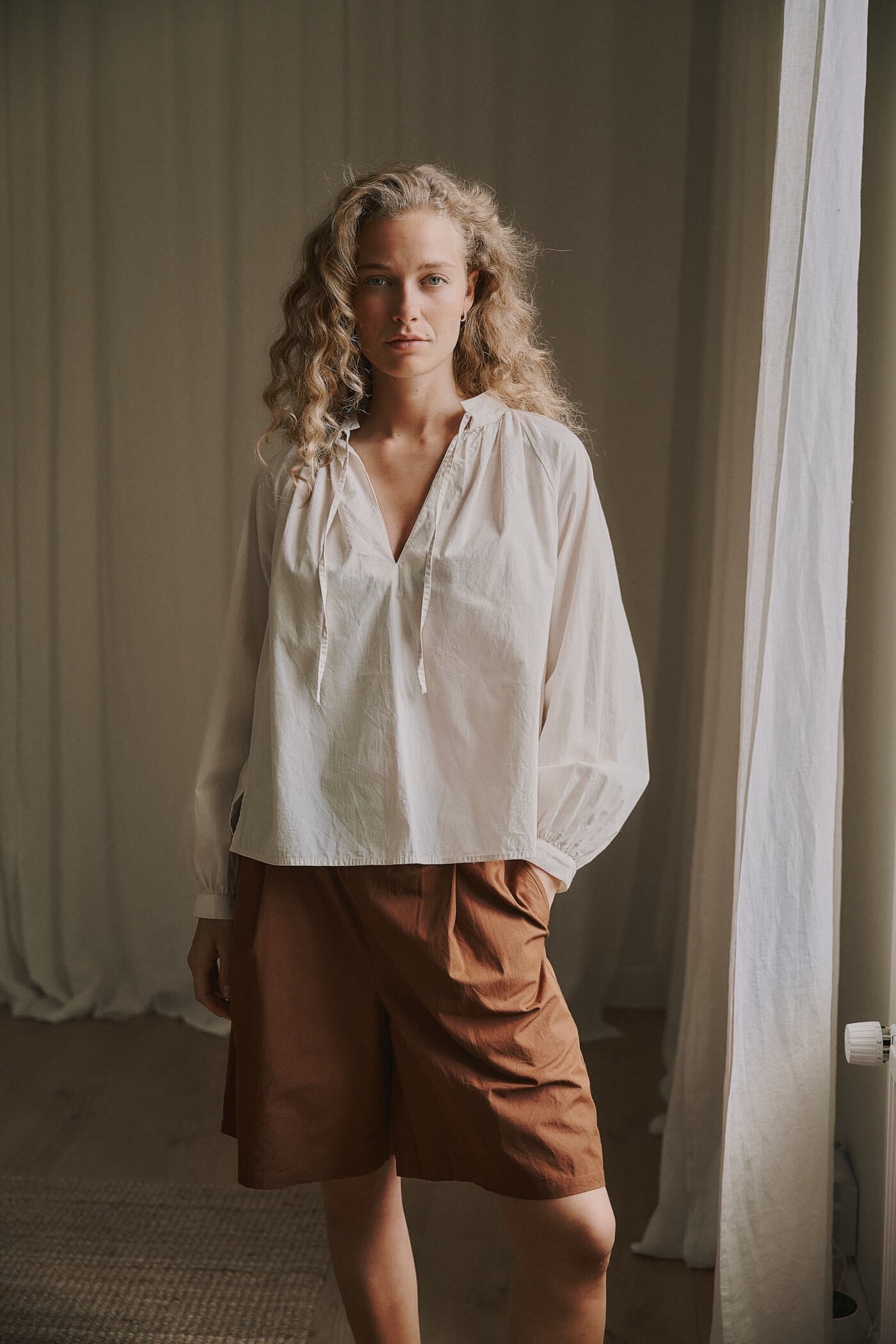 Irissa LS Blouse, White Sand - ANNE MI