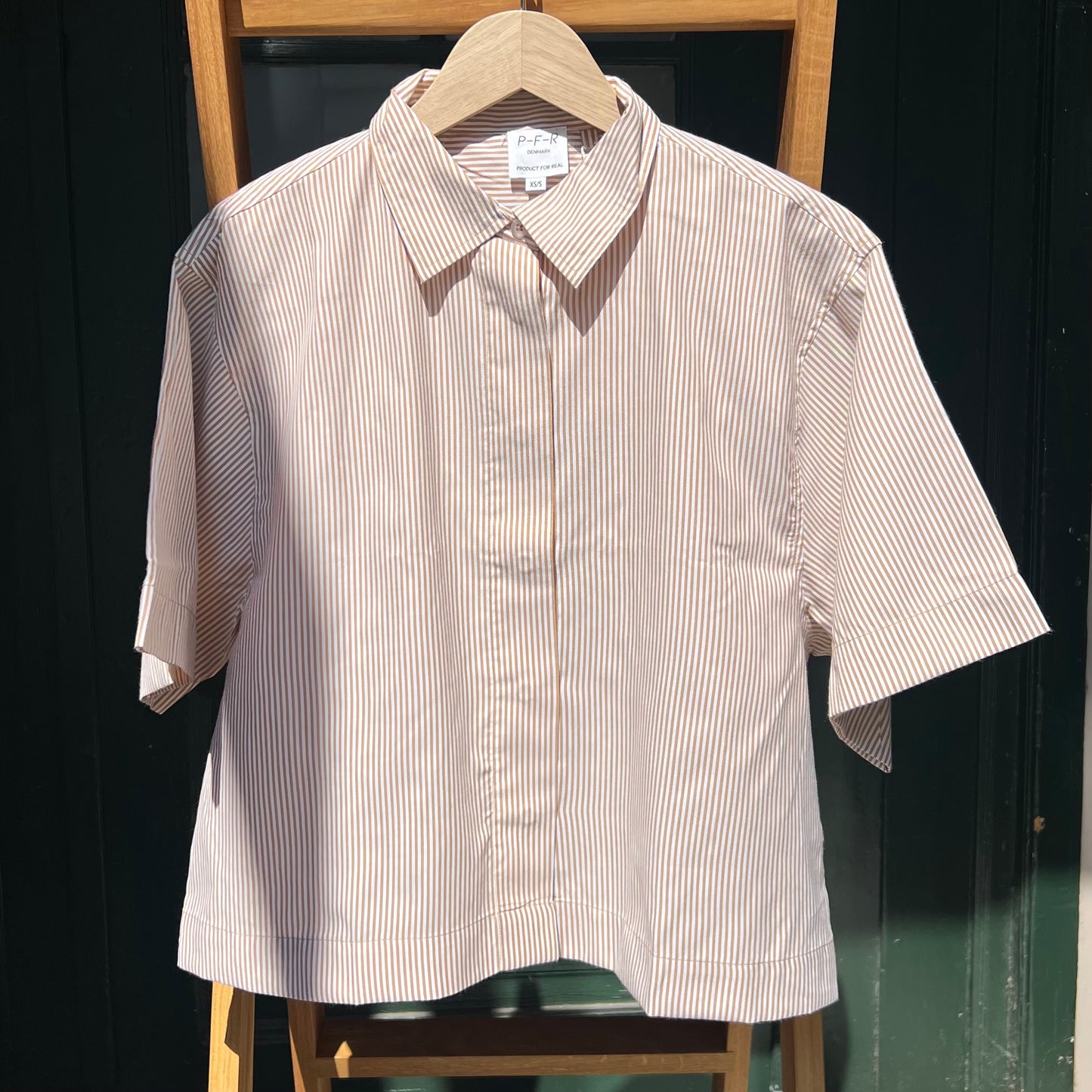 SS Shirt, Beige/White - Product For Real