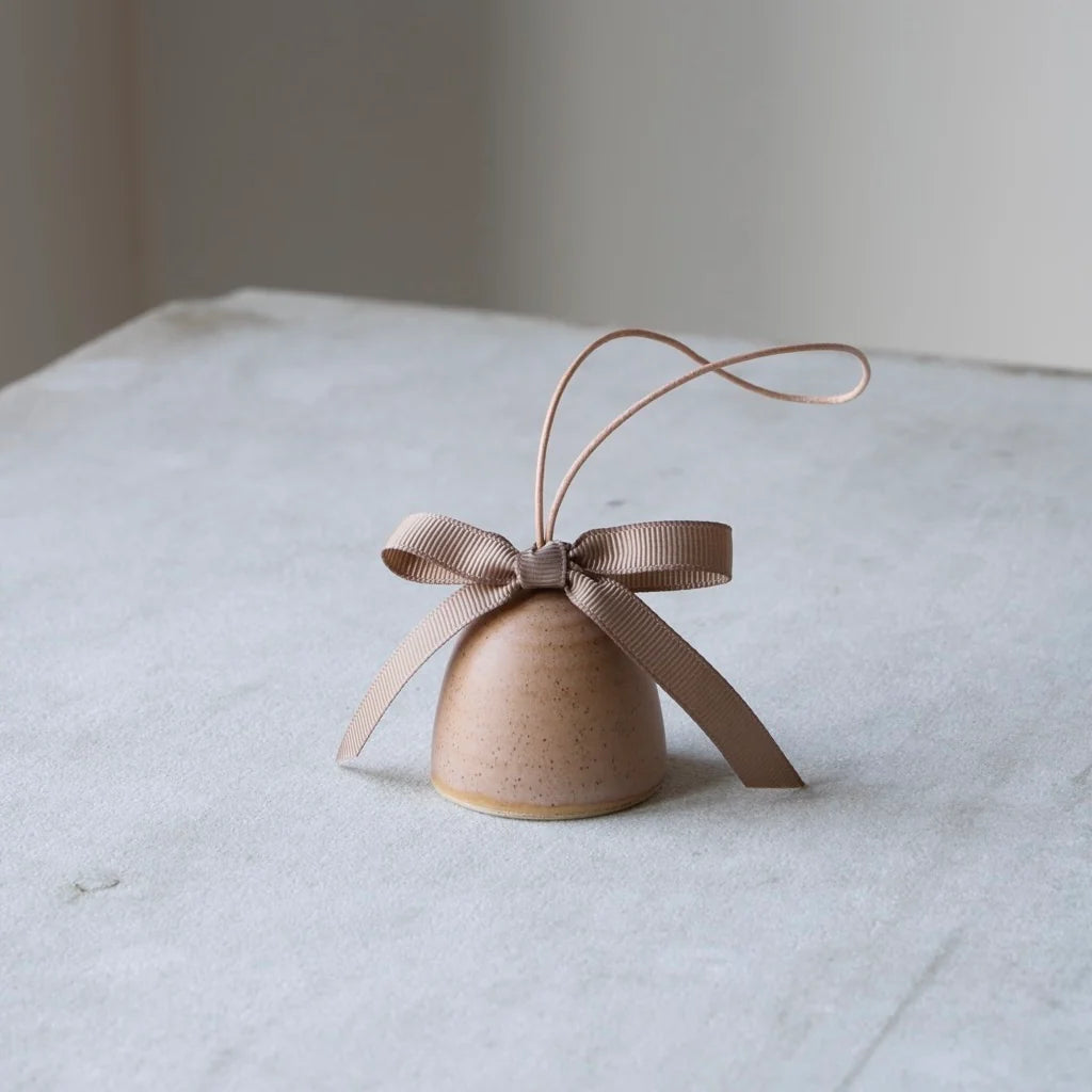 Juleklokke I Keramik, Beige - Julie Damhus