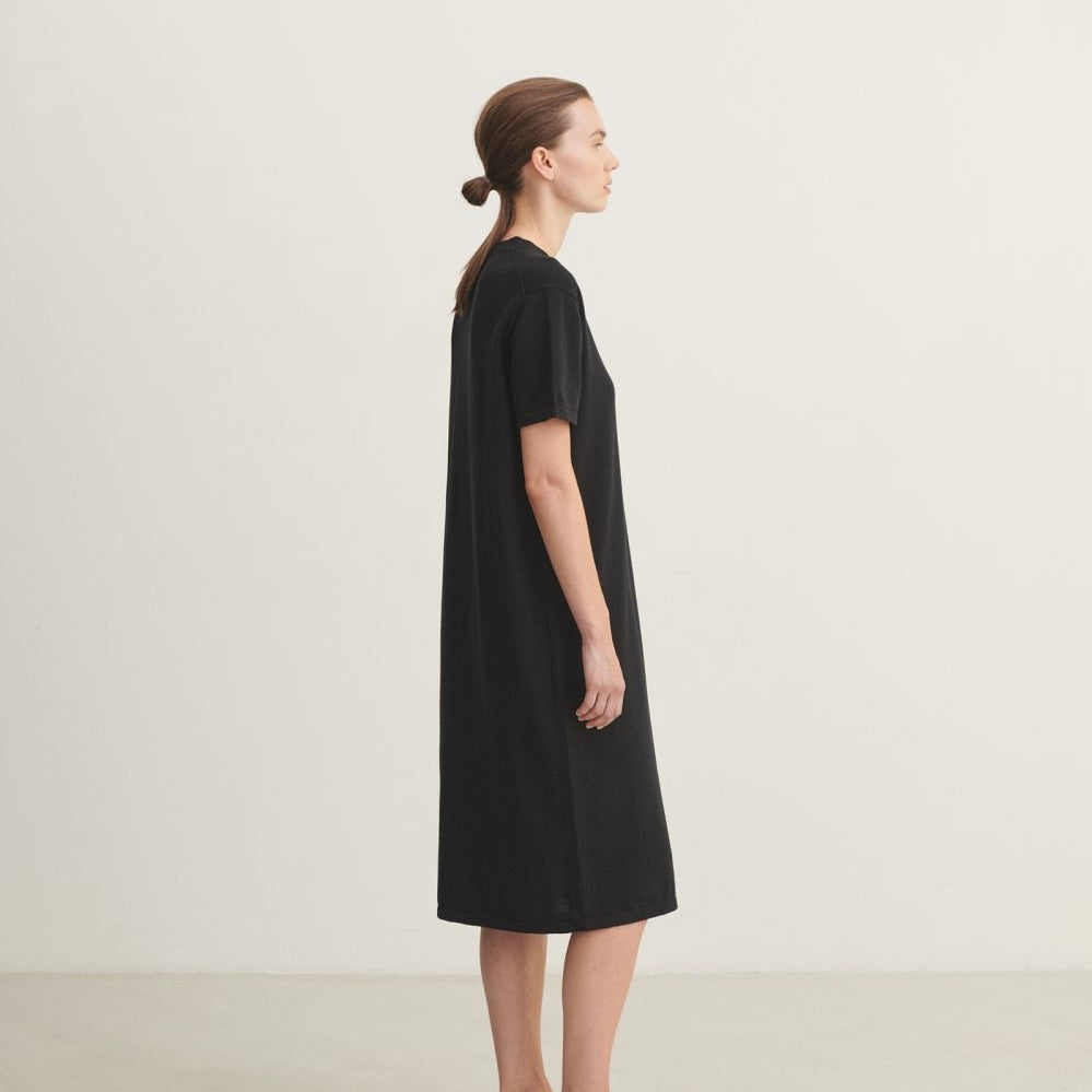 High twist tee dress, Black - FUB