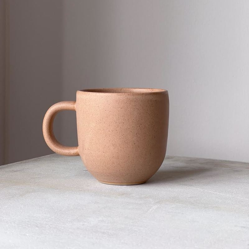 Oktober Kop, Latte - Julie Damhus Studio