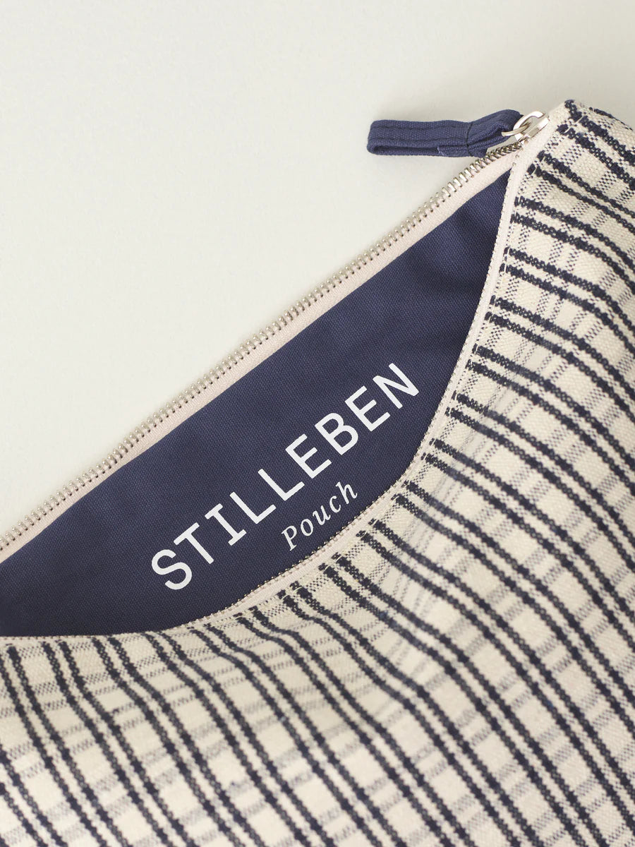 Pouch Large, Checked Navy - Stilleben