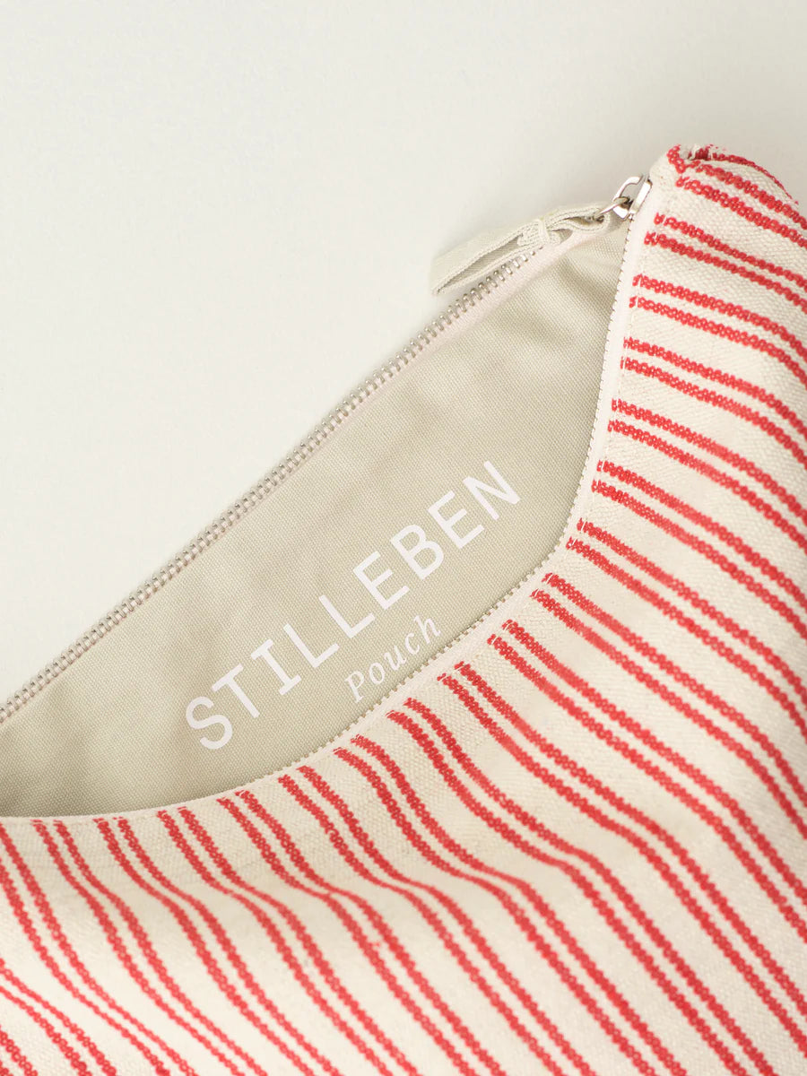 Pouch Small, Structure Red - Stilleben