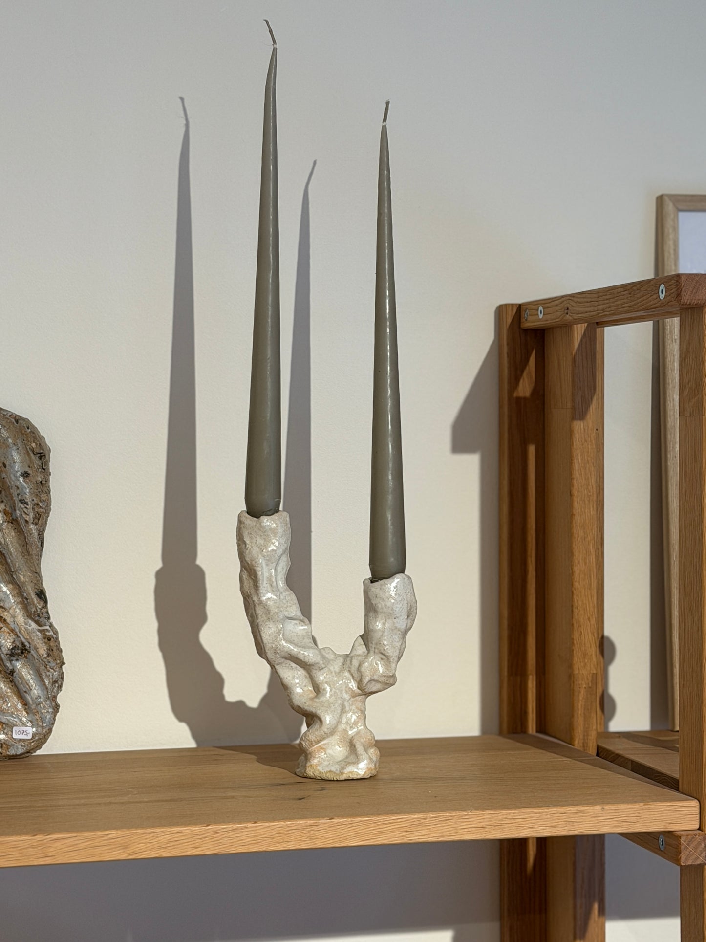 Lysestage, Leela Mette