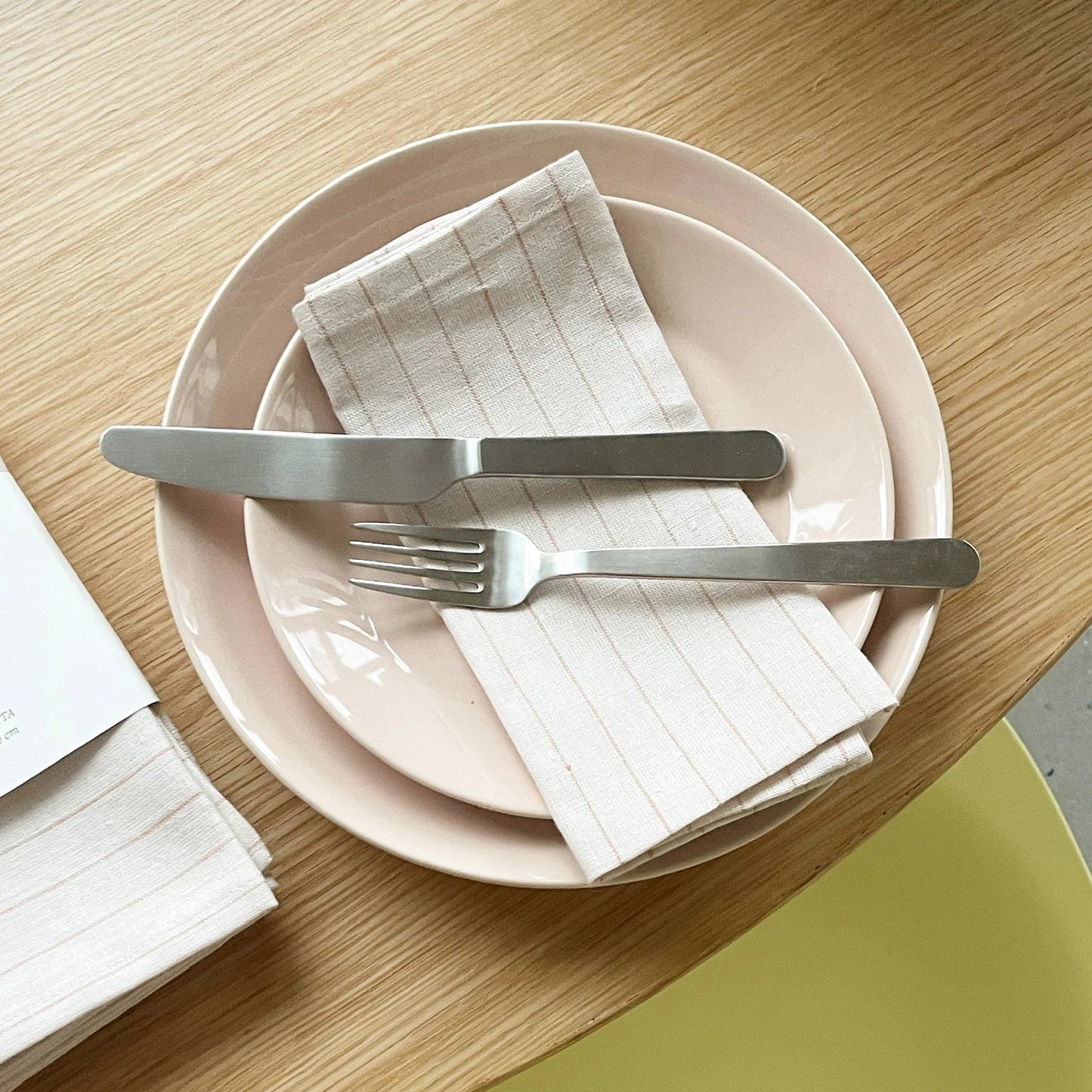 Memphis Lunch Plate - Rose