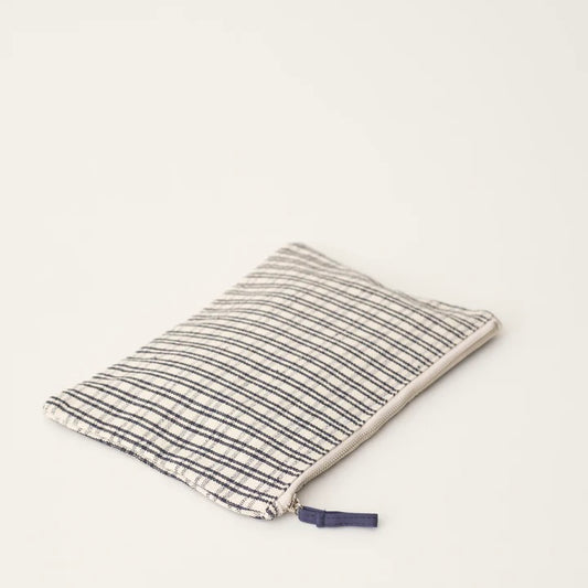 Pouch Large, Checked Navy - Stilleben