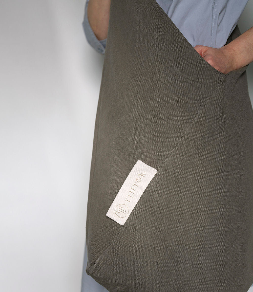 Tira oversized triangle canvas taske, Khaki – Tintok