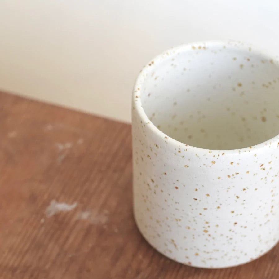 Handcup, Spots - Måne Ceramics Studio