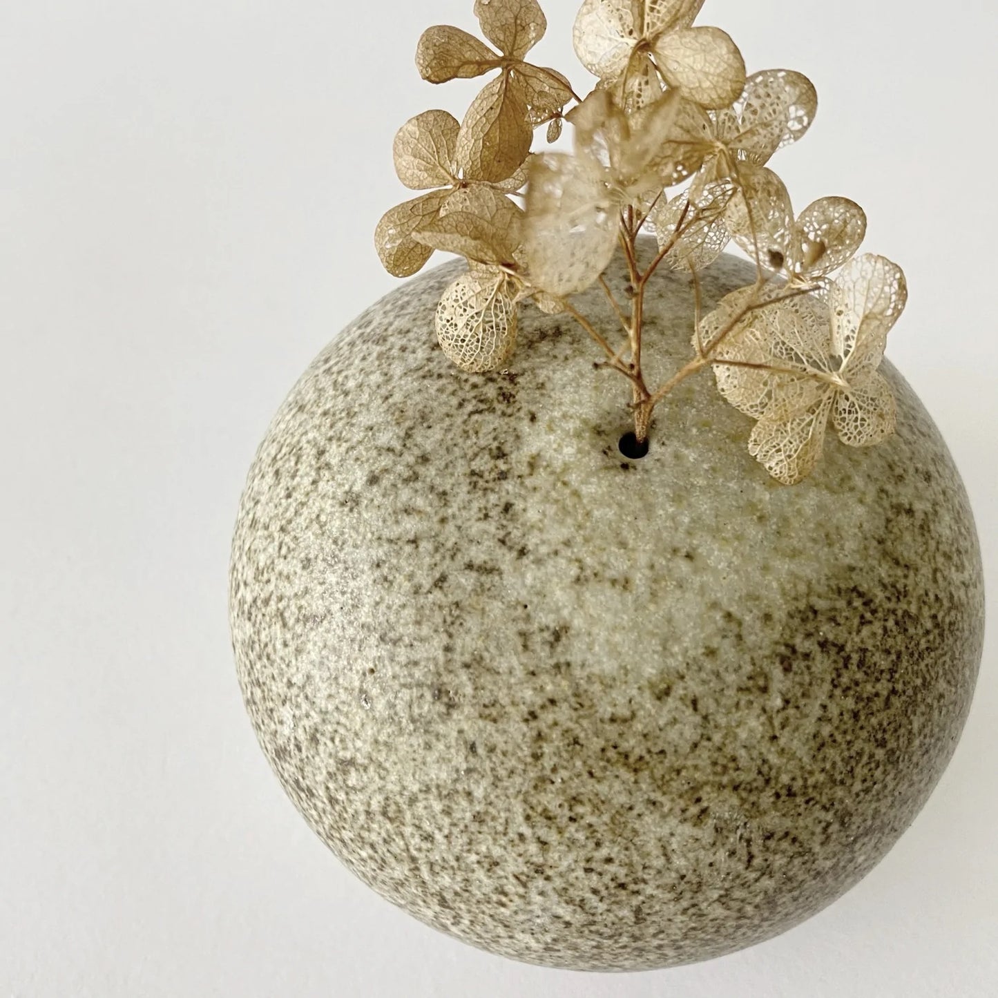 Keramikvase, grå - Viki Weiland