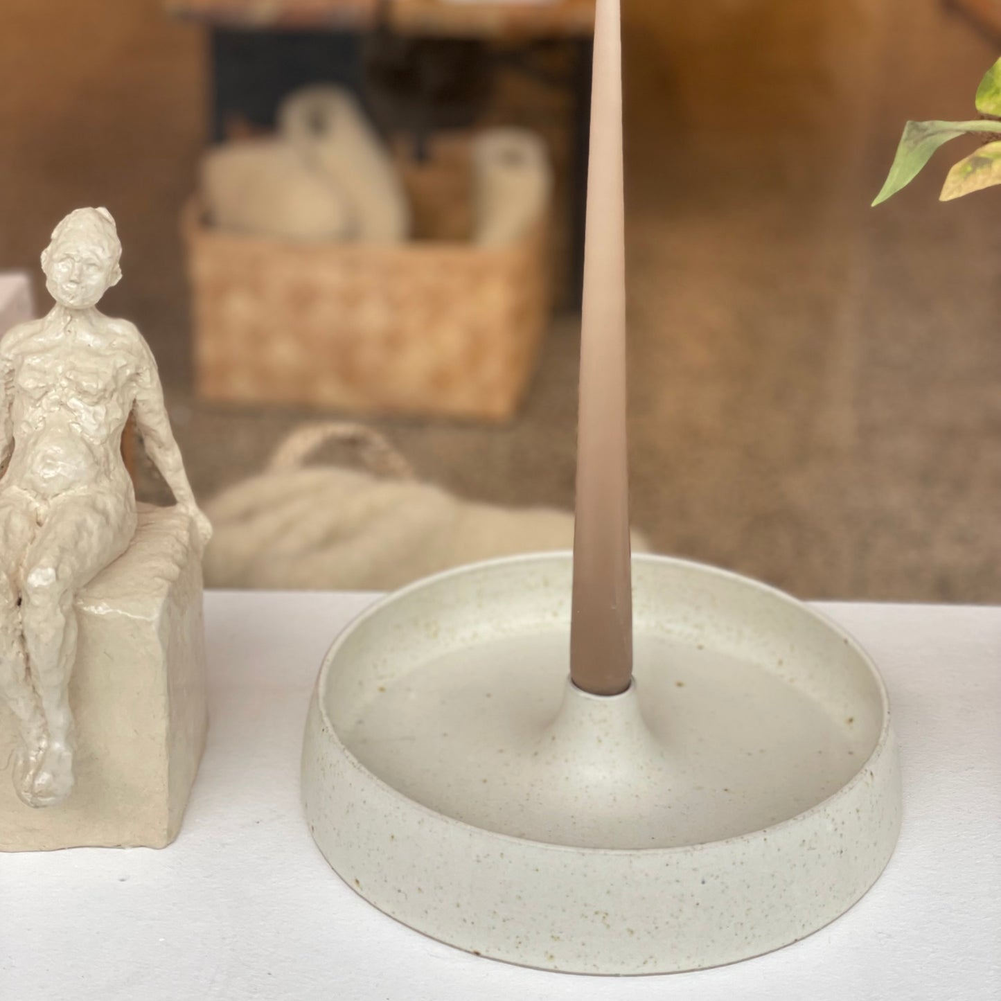 Candle Holder With a Bowl, Large hvid - Viki Weiland