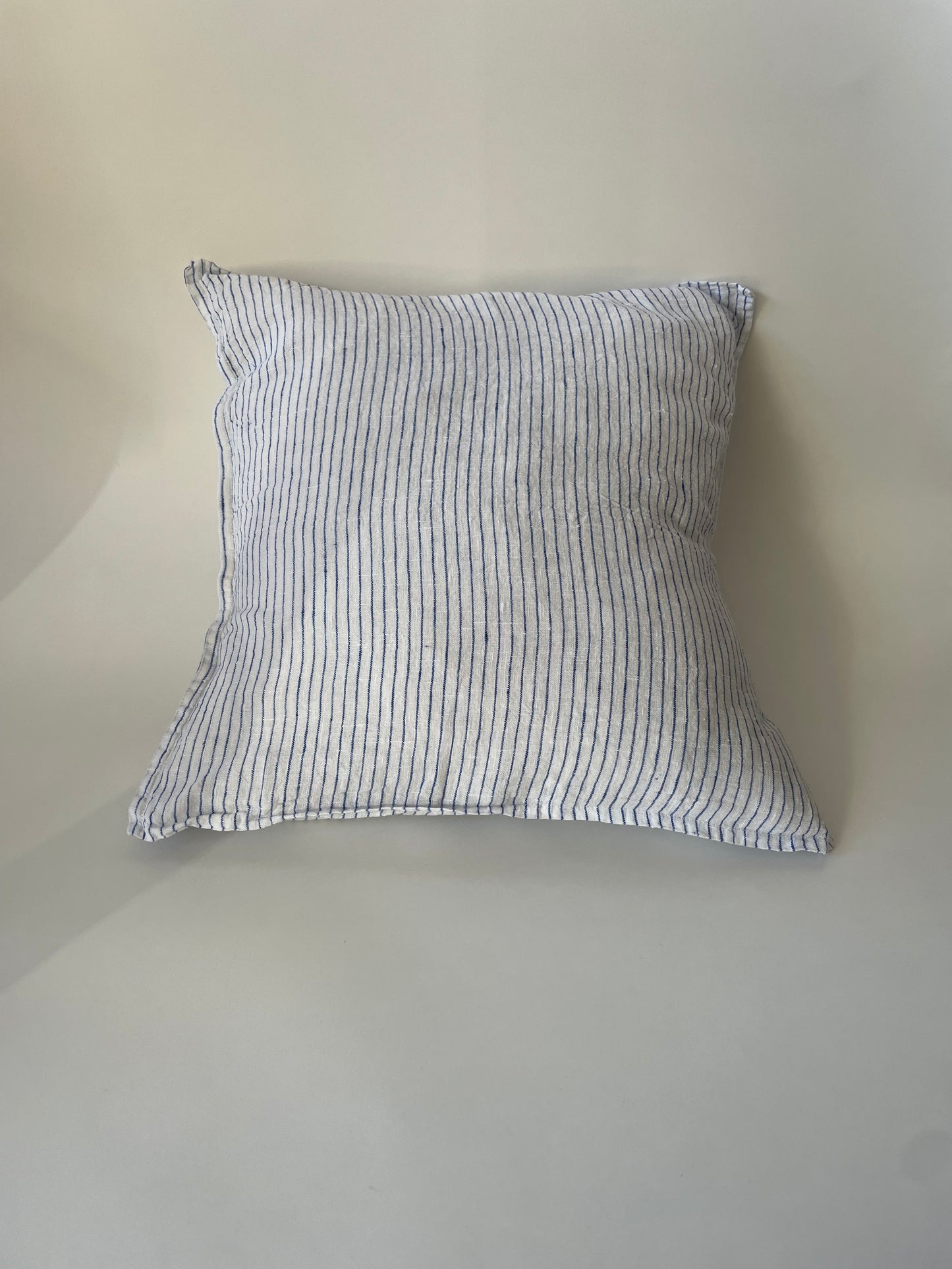 Hørpude 50x50, Atlantic Blue Stribe - Linge Particulier