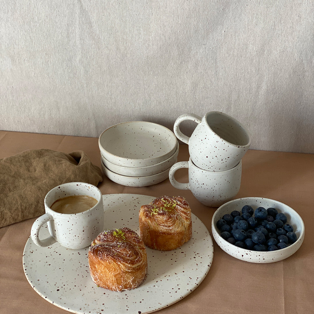 Oktober Kop, Flat White - Julie Damhus Studio