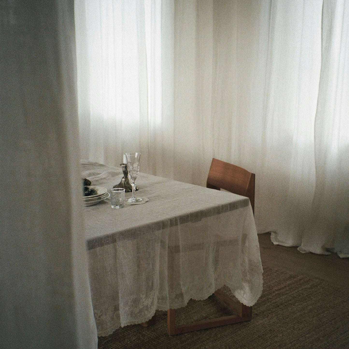 Heims Embroidery Table Cloth, 140 x 280