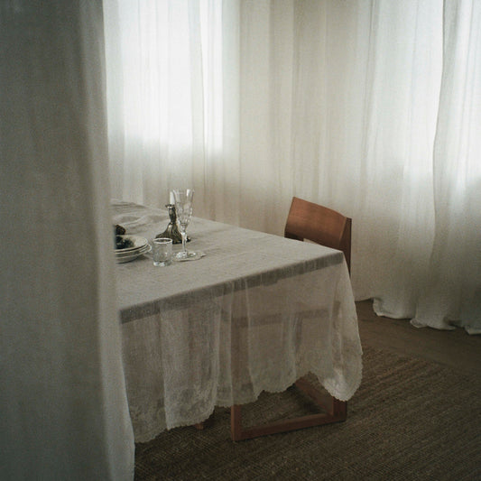 Heims Embroidery Table Cloth, 140x220