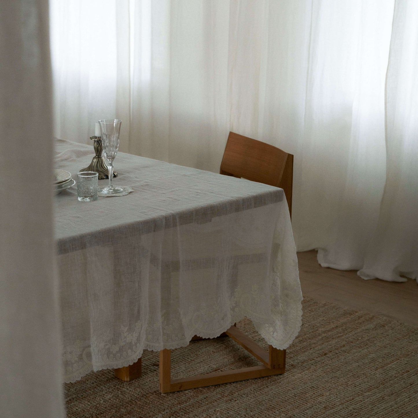 Heims Embroidery Table Cloth, 140 x 280