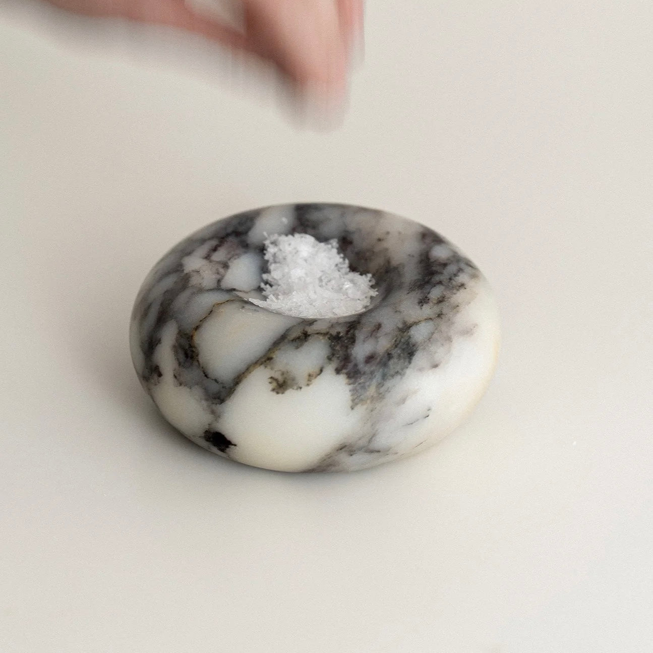 Cosmos | Calacatta Violetta | Small | Objekt