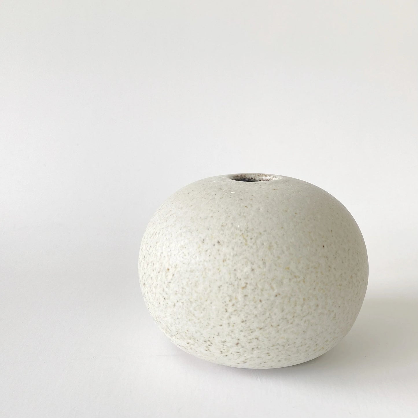 Stoneware vase - Viki Weiland