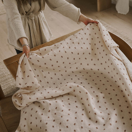 Savage Table Cloth, 140 x 280 - Anne Mi