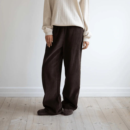 BELLA FLØJLSBUKSER - DARK BROWN