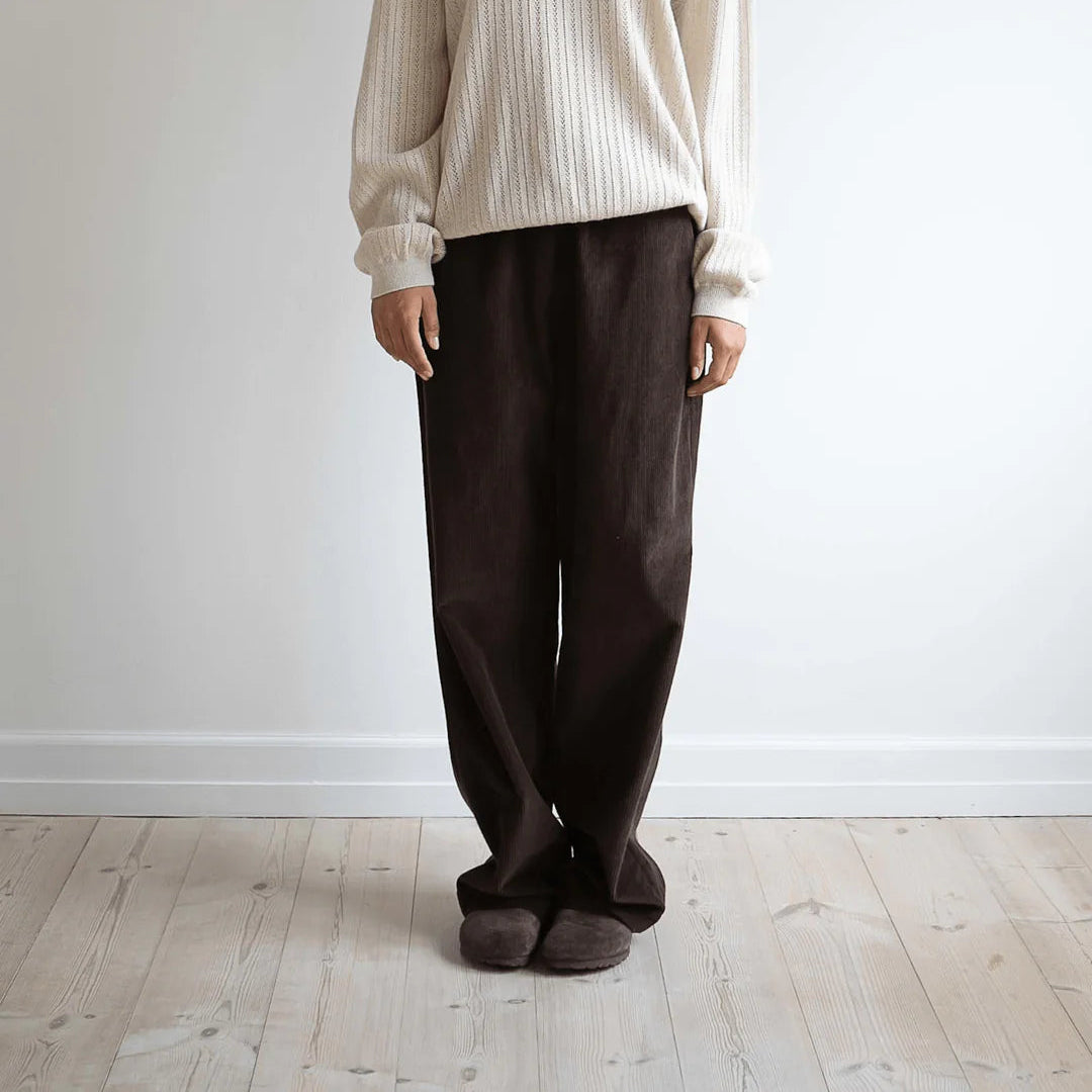 BELLA FLØJLSBUKSER - DARK BROWN