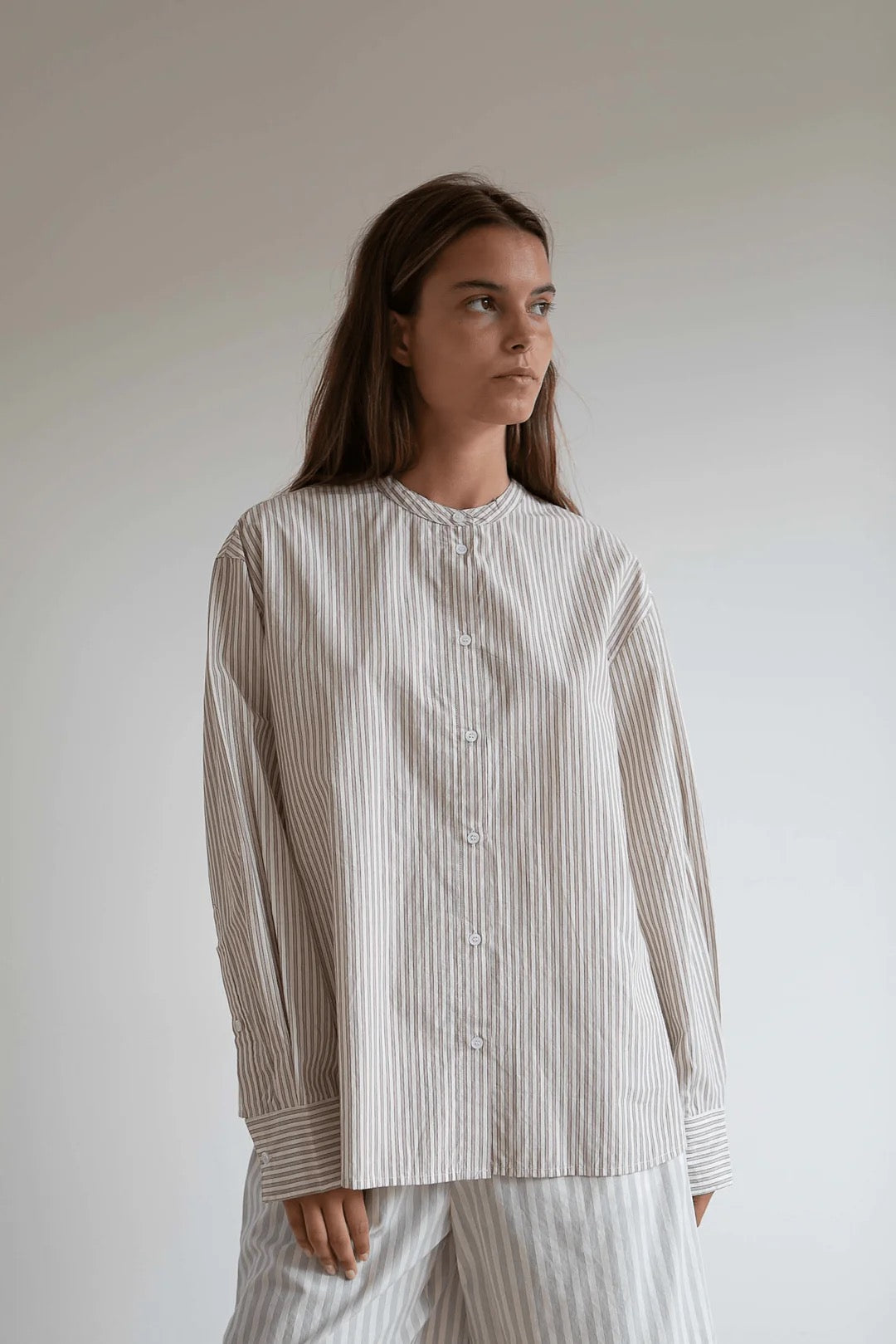 ISOLDE SKJORTE, BROWN BEIGE STRIPE - STUDIO FEDER