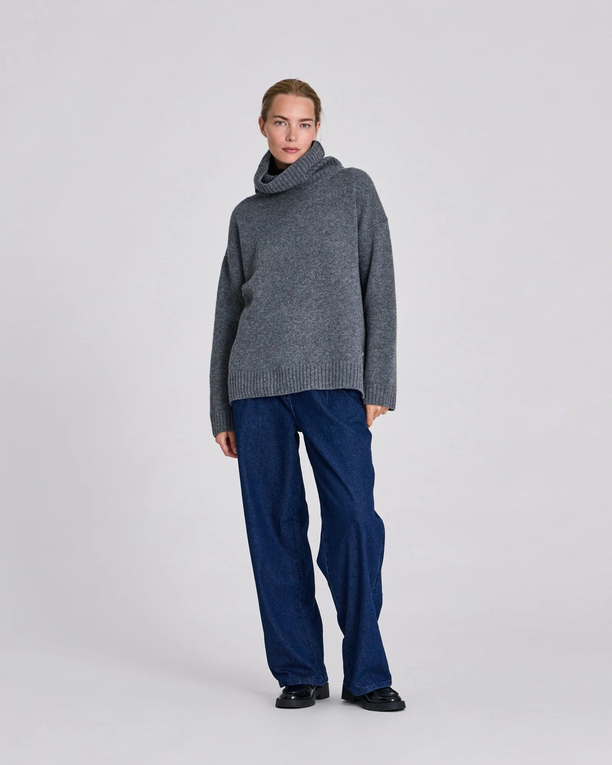 Vera Lambswool Knit - Grafitti Grey Melangé