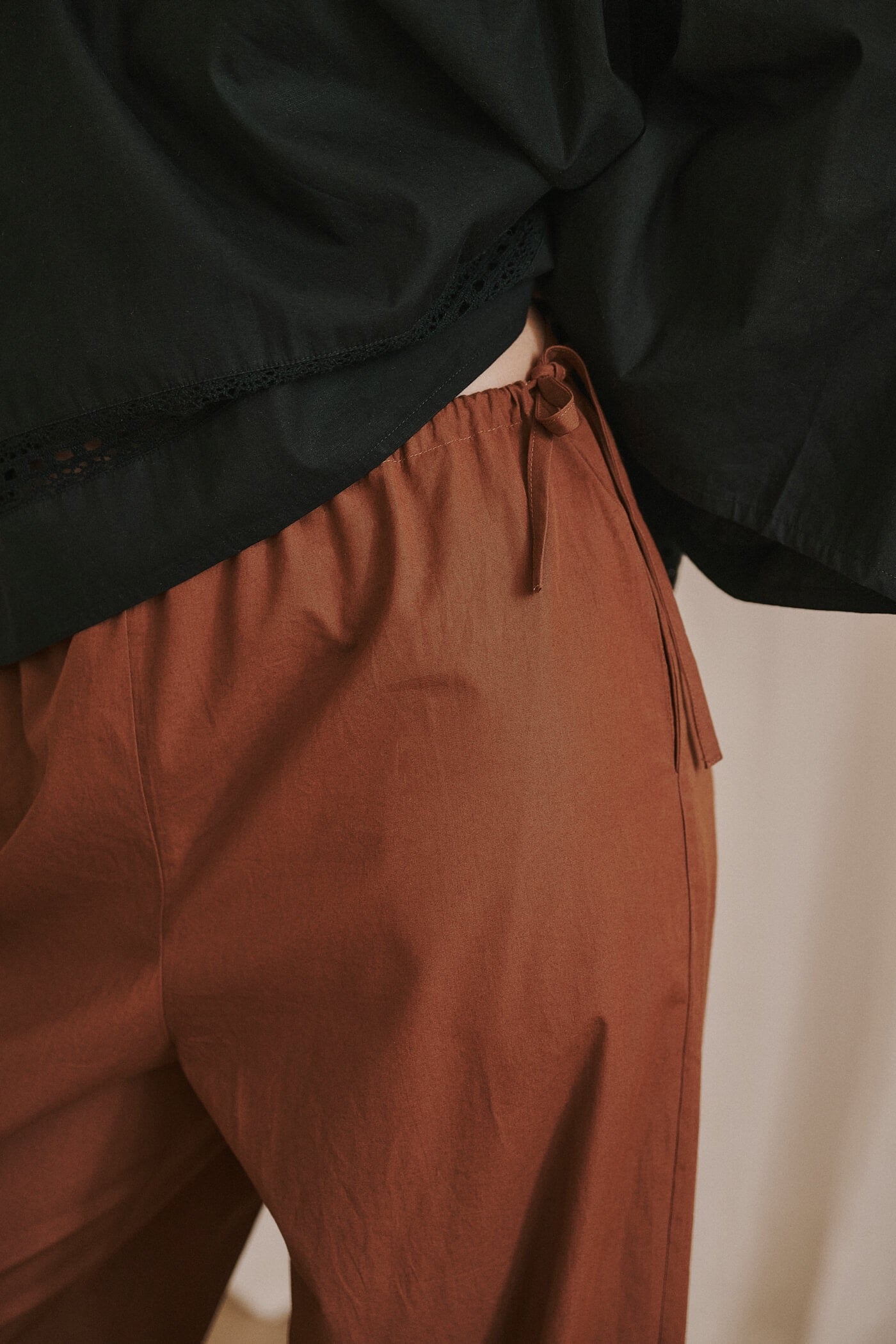 Irissa String Pants, Cambrigde Brown - ANNE MI