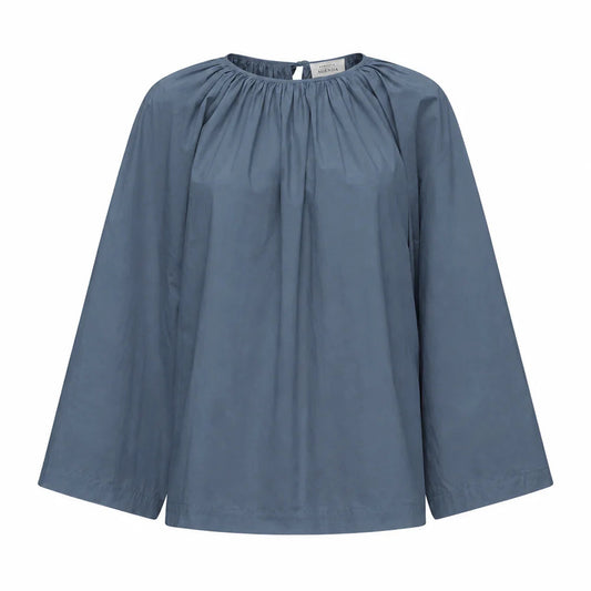 Silje top, Dusty Blue - Fabulous Agenda