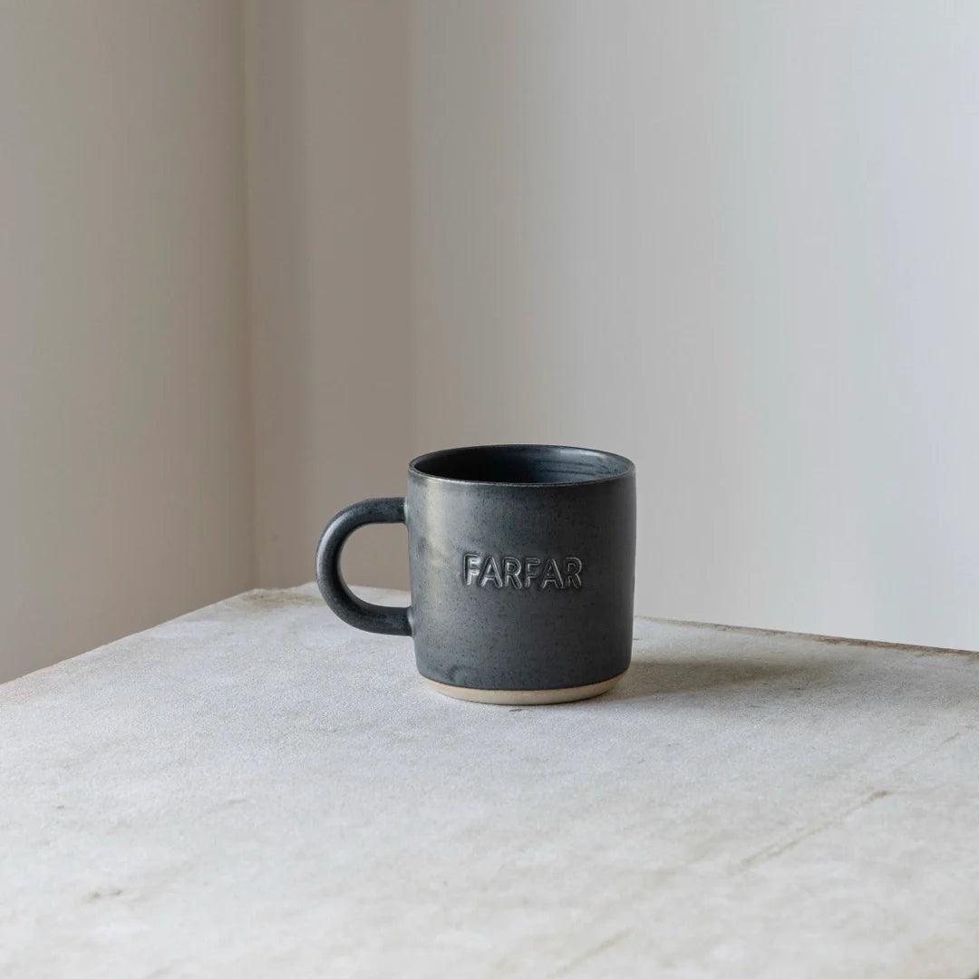 Oda Farfar kop, Blå - Julie Damhus