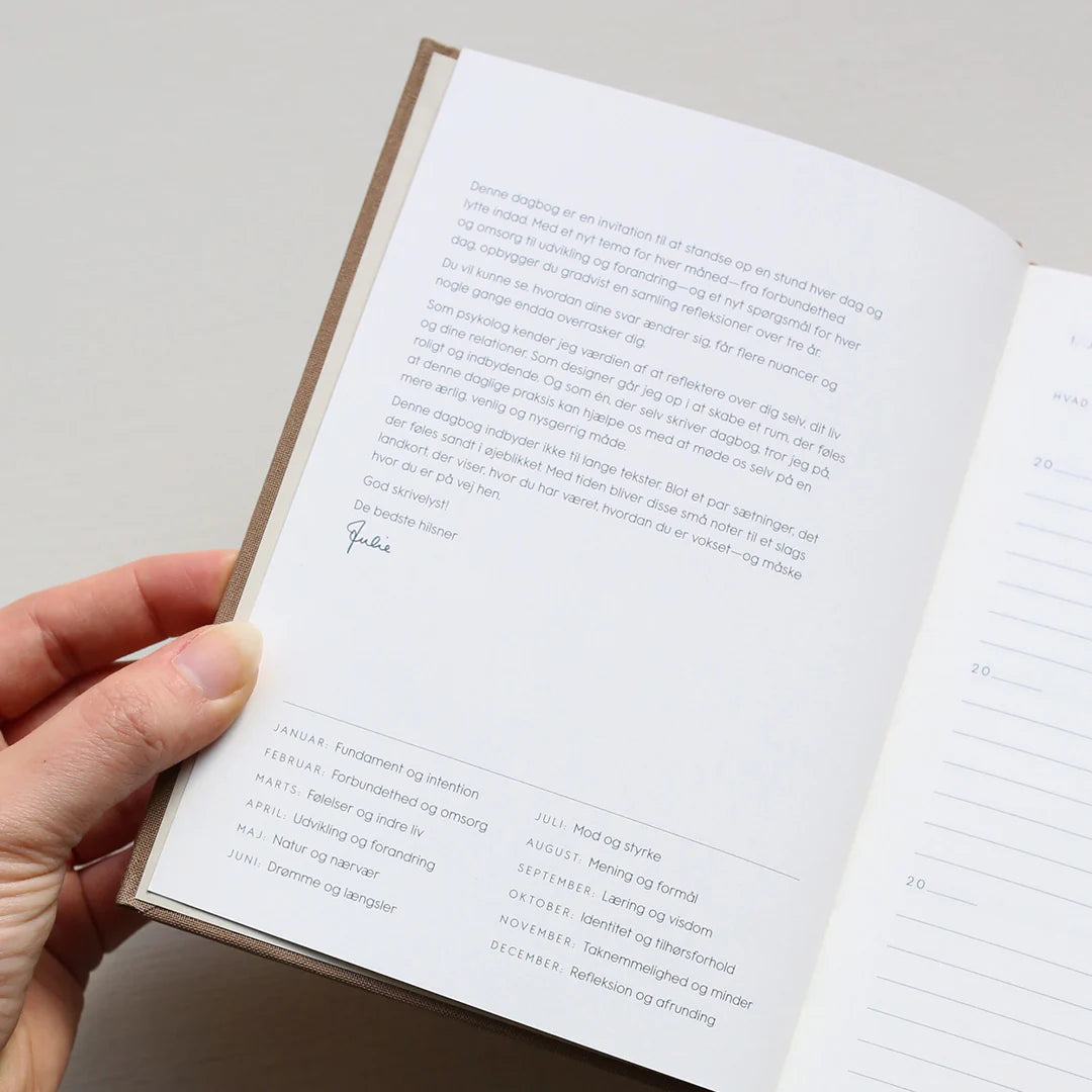 TREÅRSDAGBOG