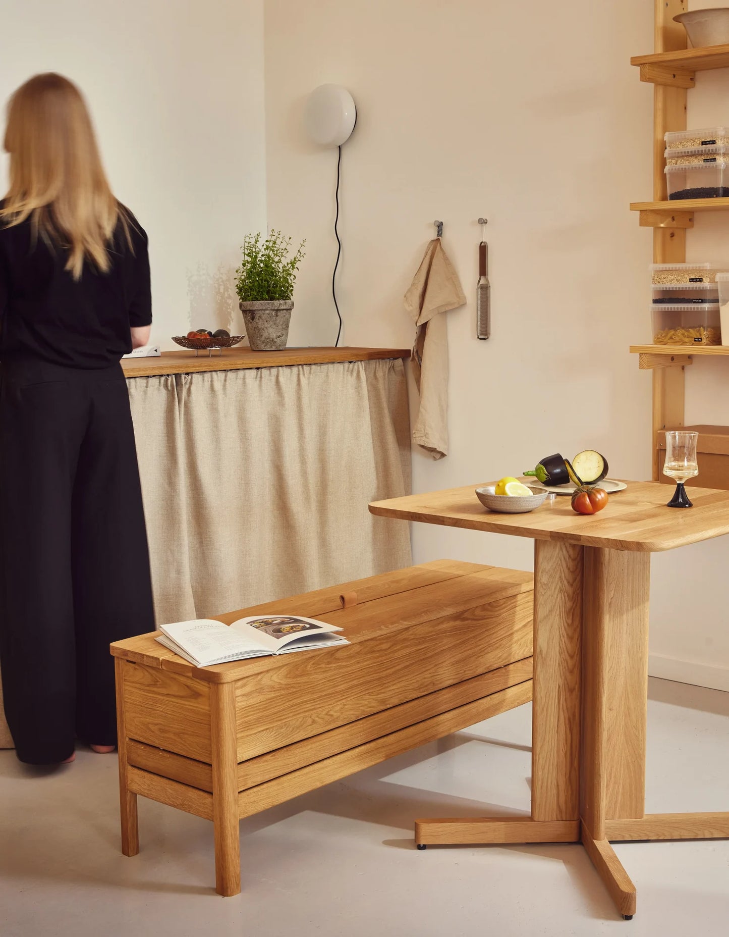 Trefoil Square Table 68×68, Oak