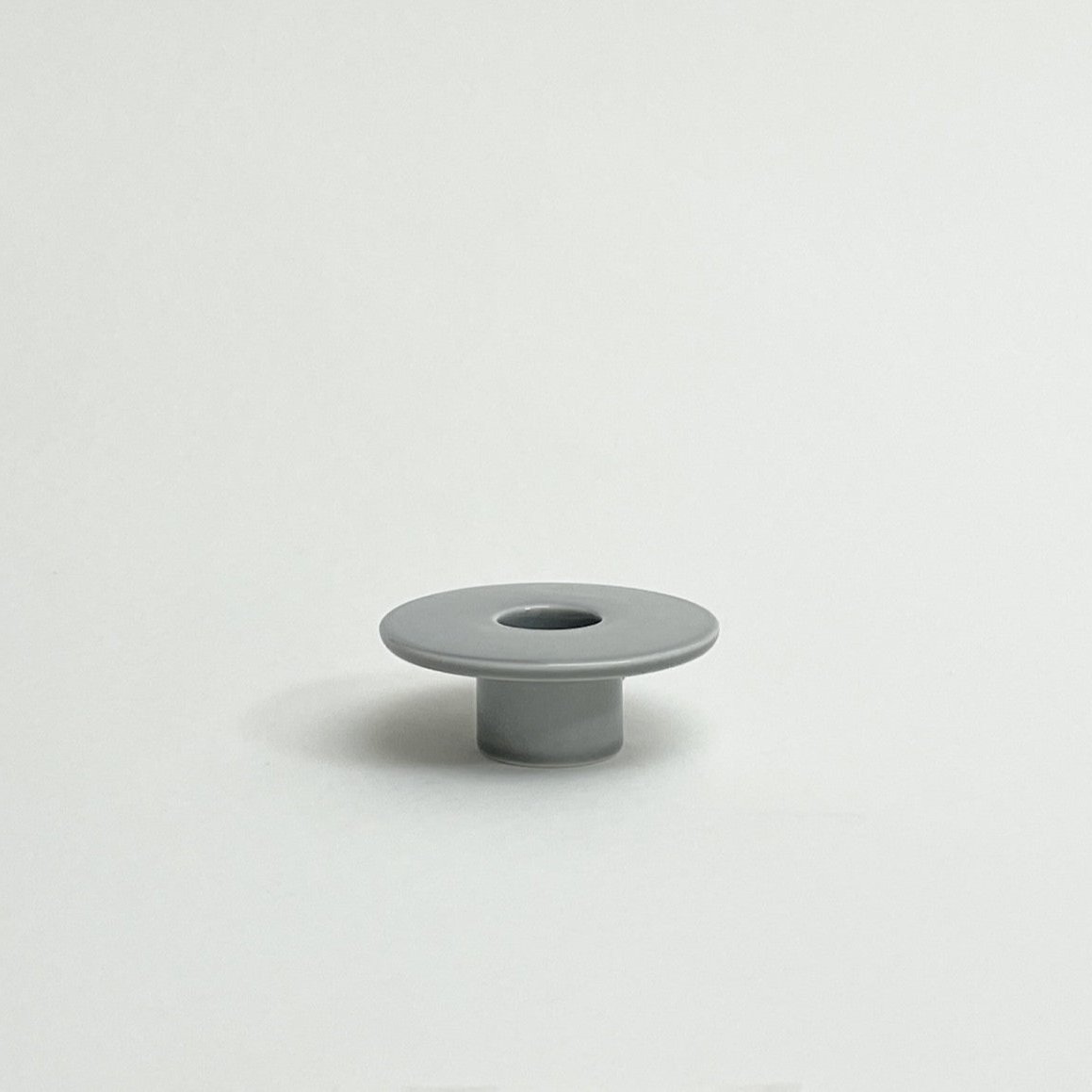 BLOOM CANDLE HOLDER, Ash Grey - Anne Black