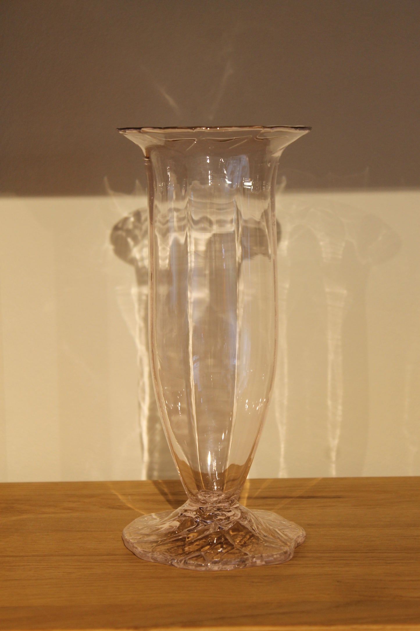 Nr. 8 - Håndlavet vase (Rosa), Marie Breyen