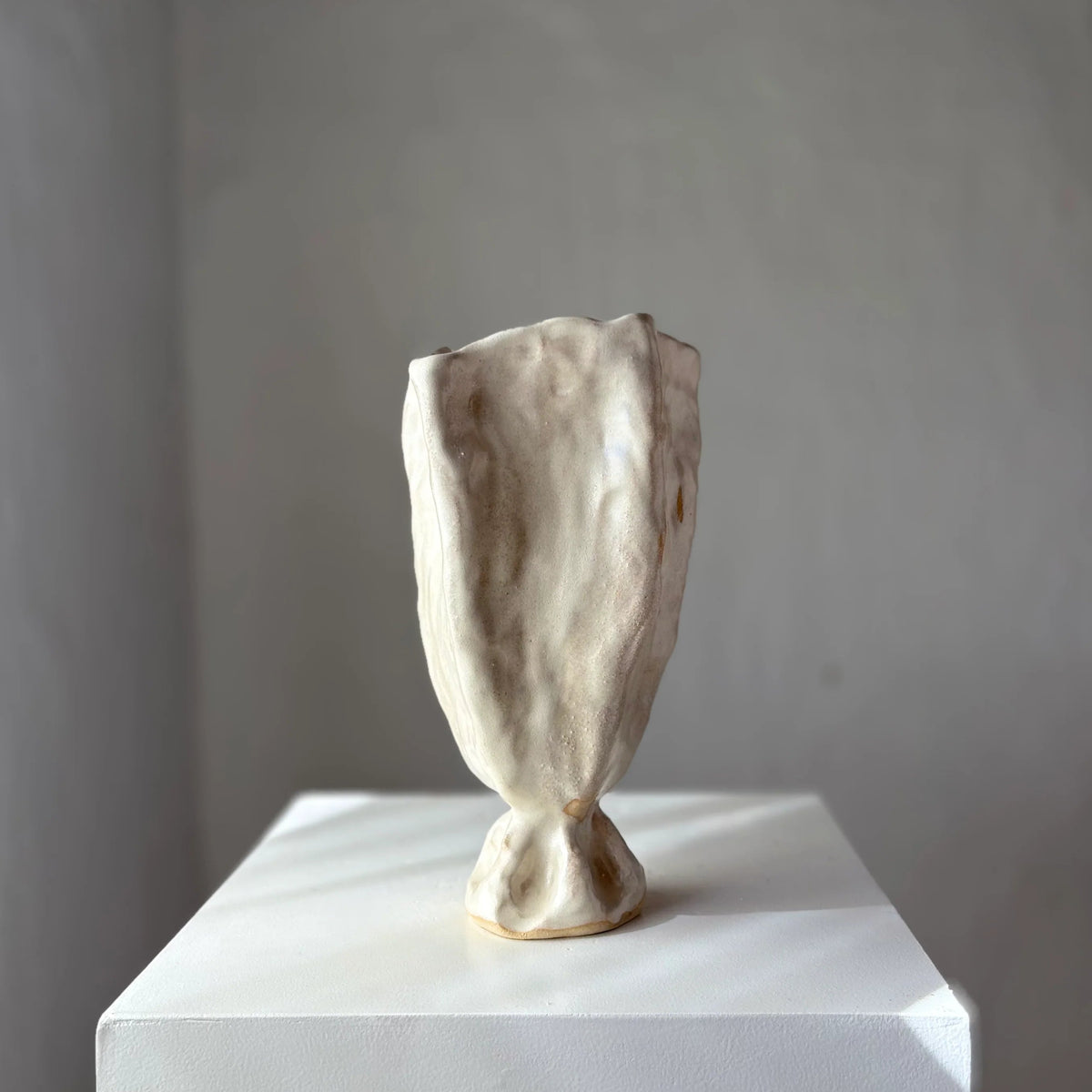 BLOMST BEIGE LILLE - LEELA METTE