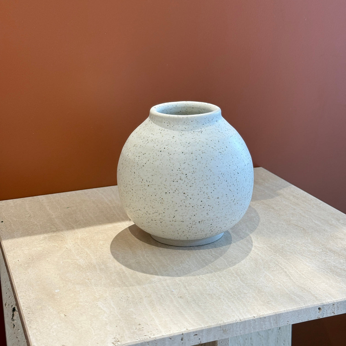 Tybo vase 4