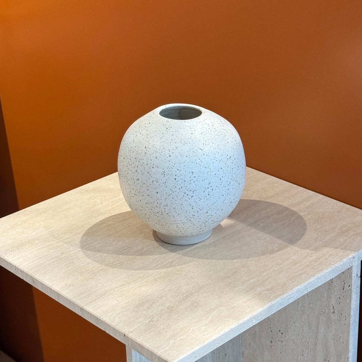 Tybo vase 7