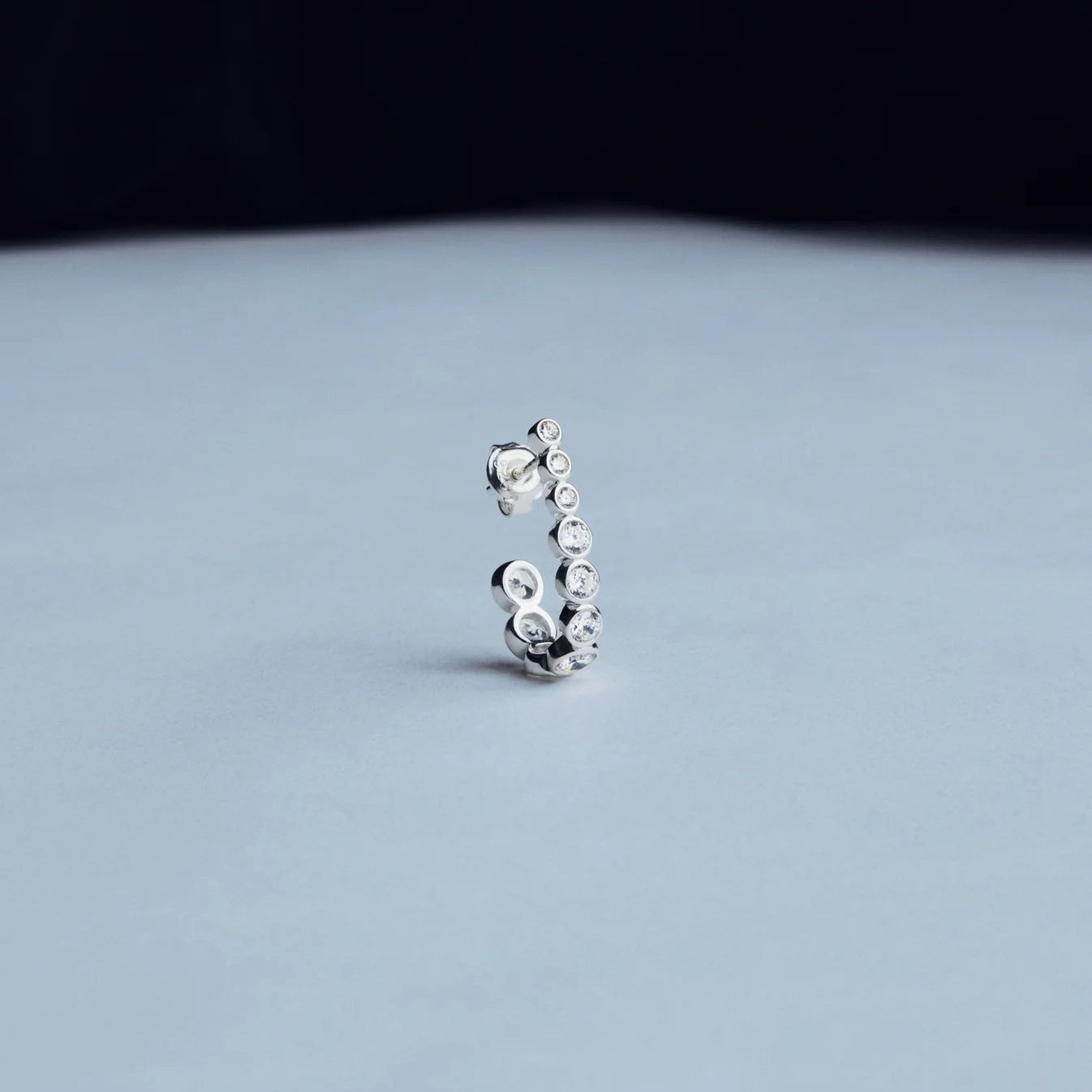 Oda Earrings, Silver