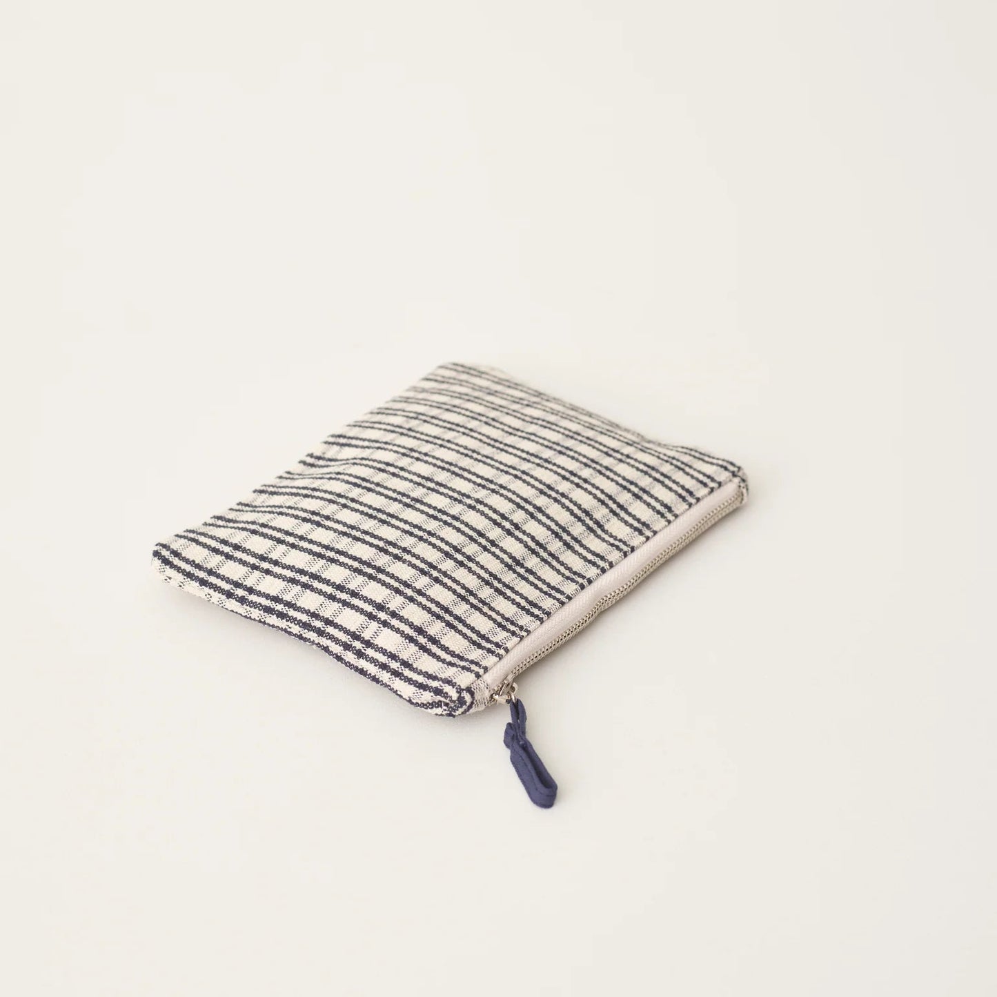Pouch Small, Checked Navy - Stilleben