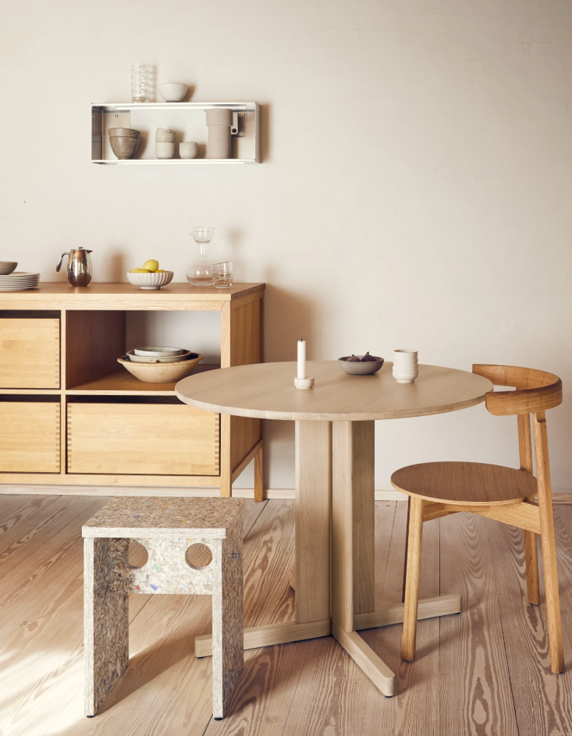 Trefoil Round Table Ø90, White Oak