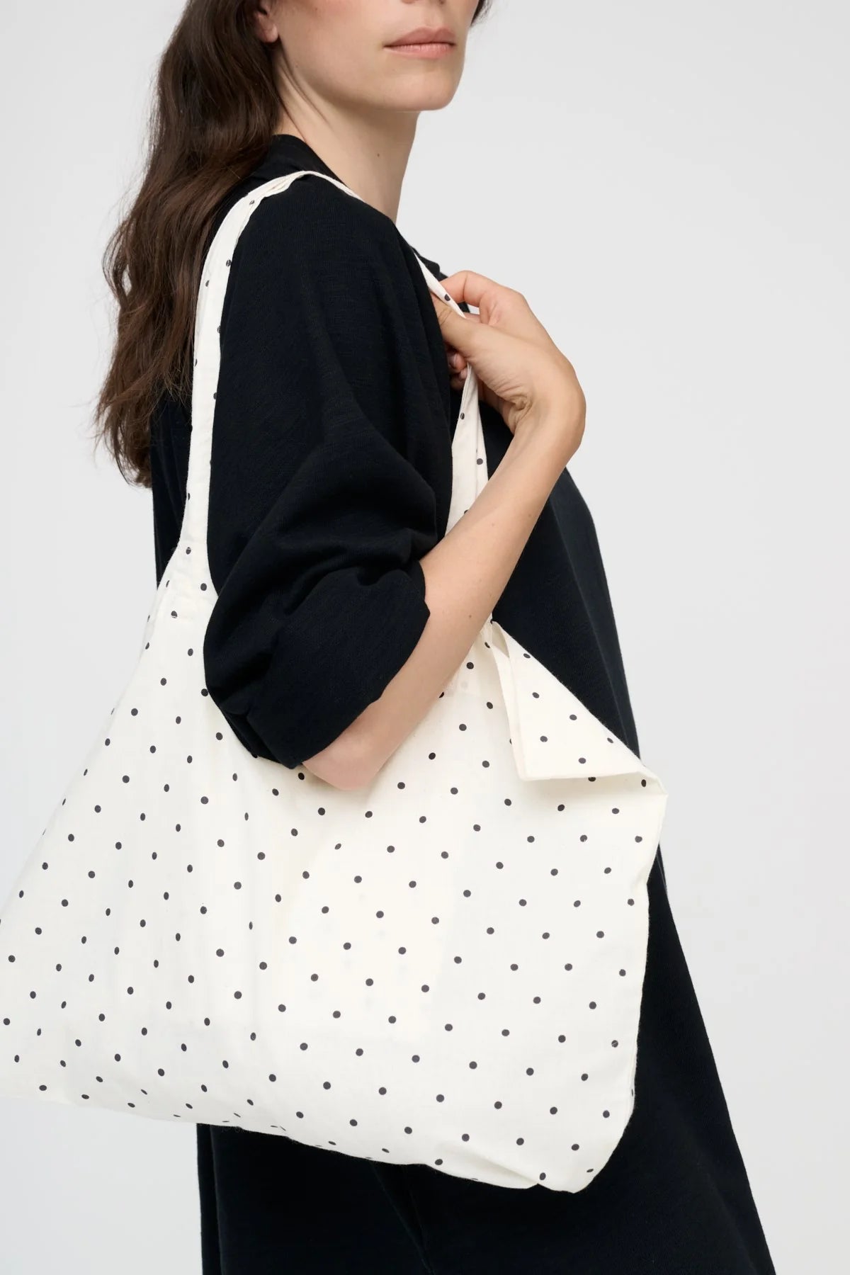 medium dot bag