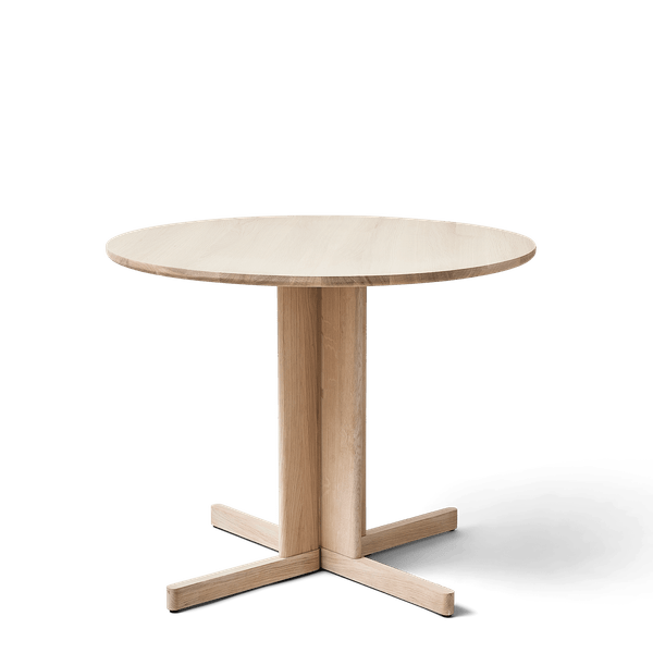 Trefoil Round Table Ø90, White Oak
