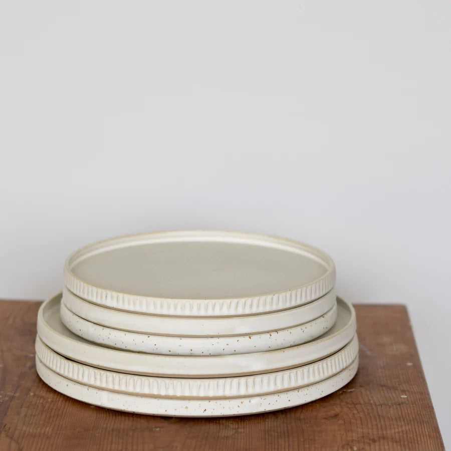 Medium Plate - Carved - Måne Ceramics Studio